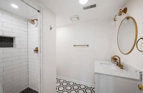 Harbor Ridge - Lakefront Retreat, Great Views, Pool and Dock Access! - Foto 24