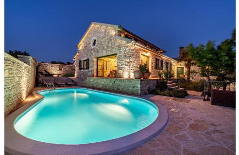 3 Bedroom Beautiful Home In Lisicic - Foto 2