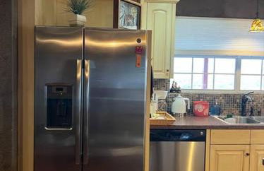 Entire 2br 2ba hilltop view home Sleeps 8 pets 4 acres Jacuzzi Central AC Kingbeds Office Free WiFi Parking Full Kitchen Refrigerator Washer Dryer Furnished Three 3 Large Sunset Dining Patios Grill Stovetop Oven Hiking Wildlife Firepit Quiet very Secluded - Foto 11