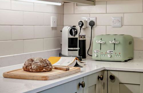 5 Bed in Cheltenham oc-94643 - Photo 12