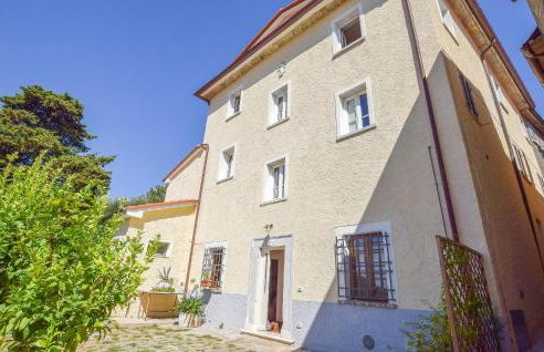 5 Bedroom Amazing Home In Fabbiano - Foto 12