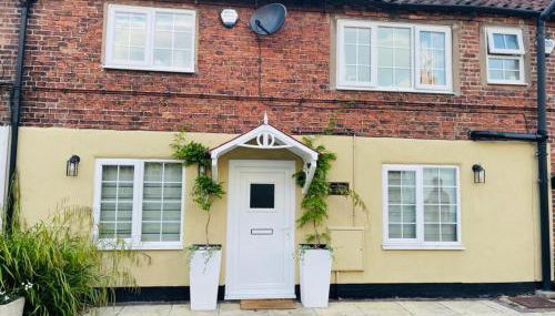 2 Bed Cosy Cottage - Central Bawtry - High End Furnishings - Foto 5