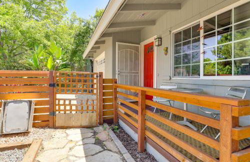 Peaceful Vista House with Gas Grill 1 Mi to Dtwn! - Foto 25