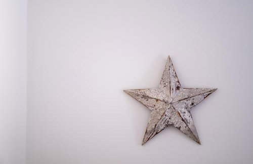 Central Penzance, Modern stylish home, Near Seafront with Gated parking - Photo 31