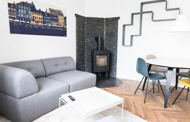 Beautiful 2-bed w Large Balcony - Foto 1