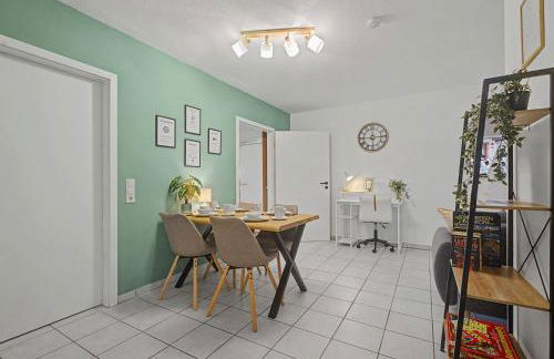 Neu Renoviert - 4 Schlafplätze, Zentral, Terrasse - Photo 4