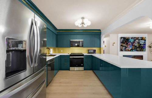 5 Min to Beach - Heated Pool Hot Tub 85 TV's BBQ Games - Foto 36