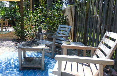 Luxurious Bohemian Bungalow in Lincolnville - Mins from Downtown! - Photo 21