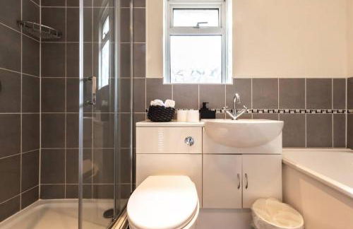 Spacious and Comfortable Home - Foto 8