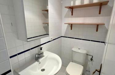 Urban Retreat with Views & Terrace - Foto 26