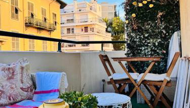 Studio Palais des Arts terrasse cosy parking prive 150m plage clim wifi - Foto 3