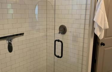 Fully Fenced & Fitted 4BR Near LakePoint Sports - Foto 65