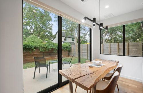 Modern Luxury in the Heart of Austin 3BR 3BA with Huge Balcony - Foto 38