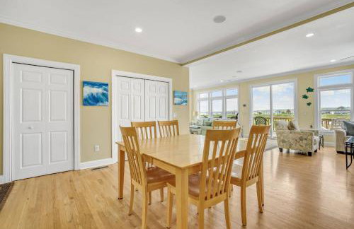 Diving Duck - Waterfront home w Hot tub & Boat dock & King Bed - Foto 18