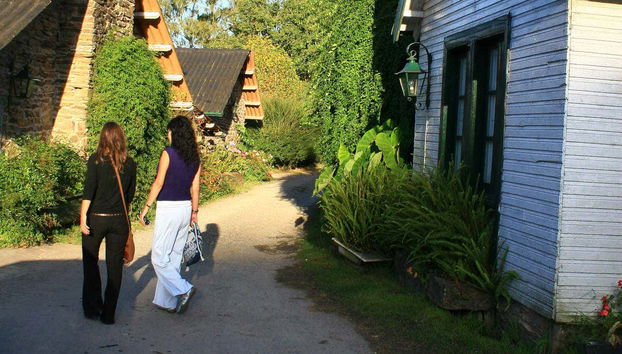 Visitando Villa Nougés