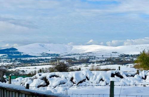 Rural Cottage, 3 beds, 3 bath,LOG BURNER, HOT TUB, with Cymru Holidays - Foto 54