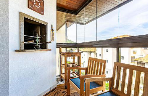 Apto com sacada e churrasq 260m Praia Brava COI302 - Foto 5