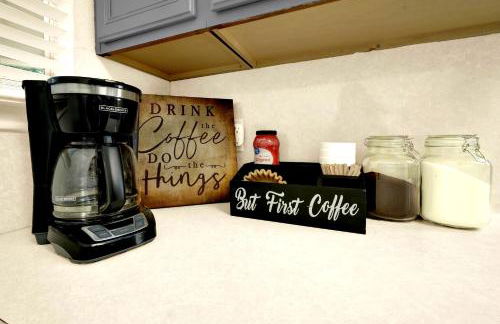 Downtown 3BR Near NRG Stadium - Photo 21