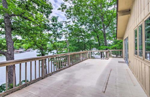 Porch, Dock and Deck Lake of the Ozarks Oasis! - Foto 29
