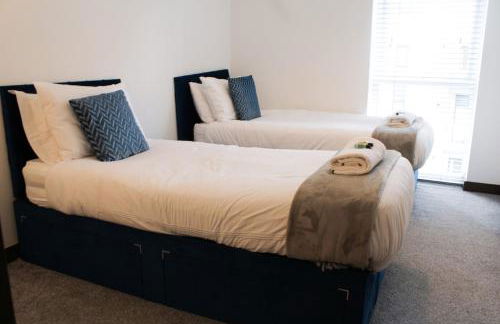 Stylish Essex Apartment, Balcony & Scenic Views - Foto 42