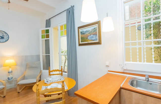 2 bedroom Apartment in Barcelona - Photo 9