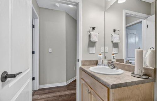 Comfortable 3BR for Families Near Blackwater - Foto 40
