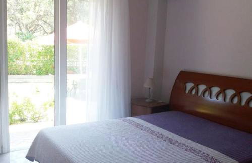 Greek Style Ground Floor Apartment & Pool - Foto 28