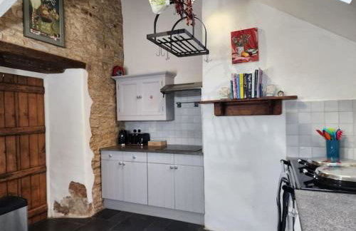 Swan Cottage, 5-Bedroom, Canal View, River, Private gardens, Free Parking's, WiFi, Oxford - Photo 17