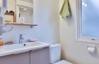 Grand Mobil Home 6 personnes climatisé avec 3 chambres et 2 salles de bains à Munster en Alsace - Foto 14