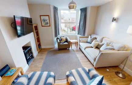 Holmdean Cottage - Photo 2