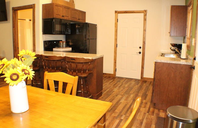 Trailhead Suites - Photo 17