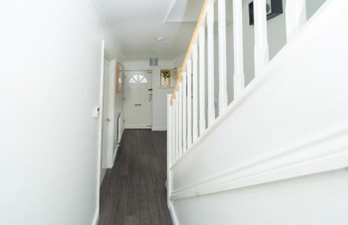 Duplex 2-Bed House with free Parking Near Greenwich O2 and city centre - Foto 4