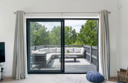 The Little Hawthorns - Photo 8