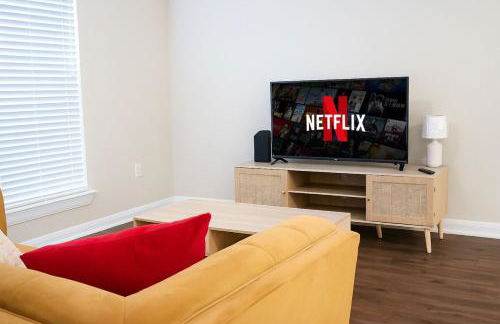 Majestic 2BR home in Houston with BBQ, Gym& Pool - Foto 2