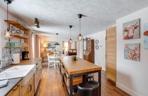 City Girl Farmhouse in Hudsonville with Hot Tub - Foto 10