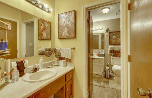 Pool and Large Covered Patio! Decatur Family Getaway - Foto 16