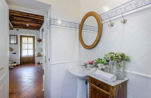 Villa Coccinelle, A secret sweet idyllic retreat for 2 couples with private pool & air conditioning - Foto 76