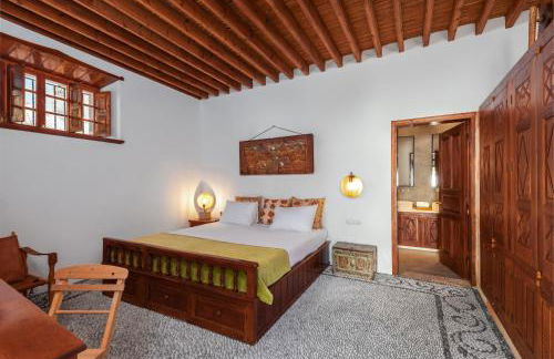 Antique Villa - Photo 7