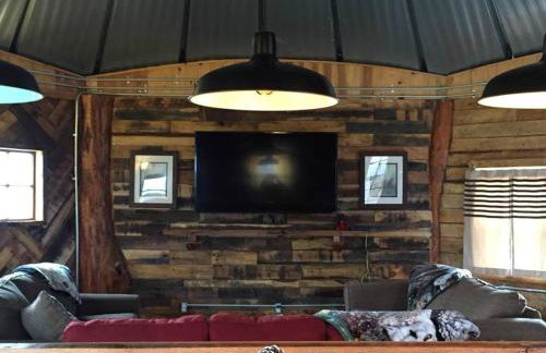 The Highlander - Rustic Mountain Yurt - Foto 2