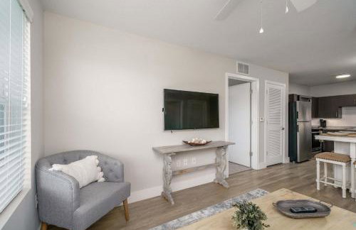 5th Quarter at Watercress- 0 9 Miles to UA- 2 BR 2 BA- Riverfront - Foto 17