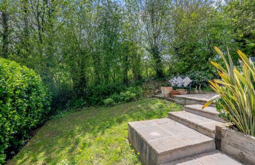 Toffee Apple - Photo 31