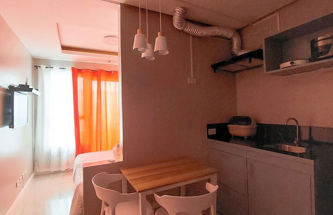 Manila Bay City View Room with Free Pool - Photo 31