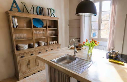 Luxurious Provencal Village House, Walk to Village Pool - Foto 1