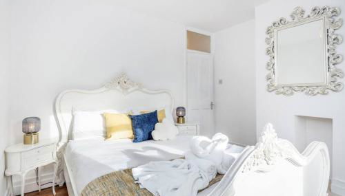 Stylish Victorian 3 Bed House Huge Garden/Parking - Foto 3