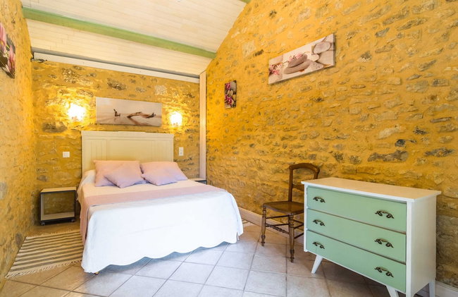 Chic Holiday Home in Siorac-en-perigord With - Foto 10