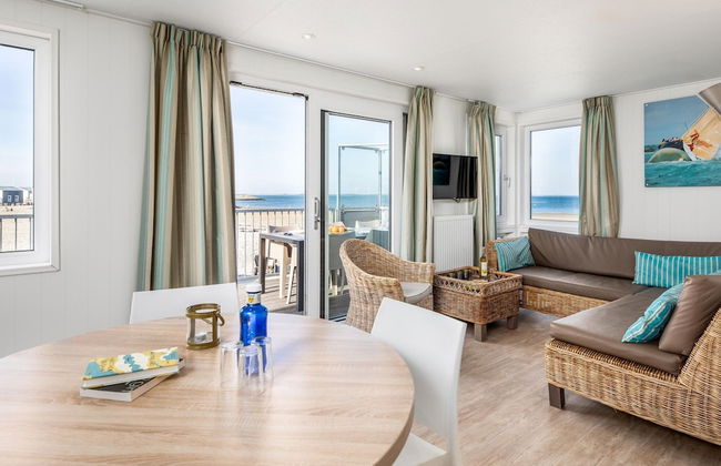 Beach House in Netherlands With Sea View - Photo 14