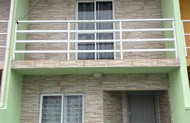 Sobrado confortável a uma quadra do mar. - Foto 3