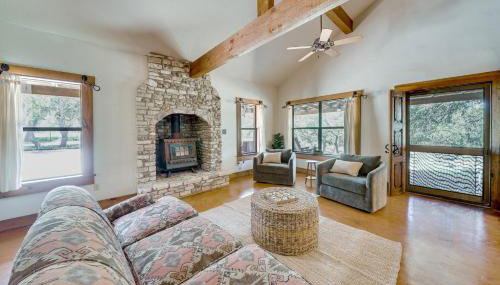 Swim, Hike and Unwind Serene Hill Country Retreat - Foto 4