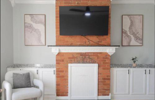 Spacious Home Downtown - Children's Hospital, Pets - Foto 3