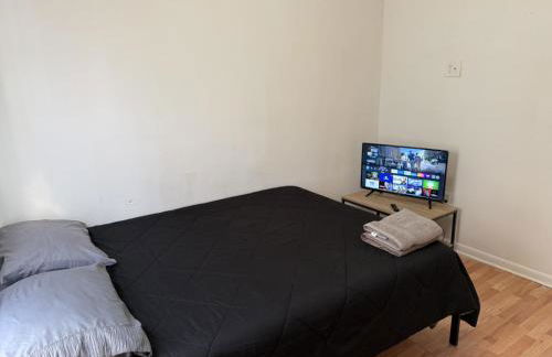 Private house with 4 bedrooms 2 bathrooms, NYC direct bus 1 block away, MetLife Stadium FIFA World Cup 30 minutes away - Foto 4